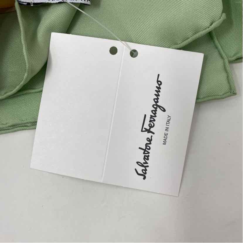 Pre-Owned Ferragamo Multi Silk Designer Scarf