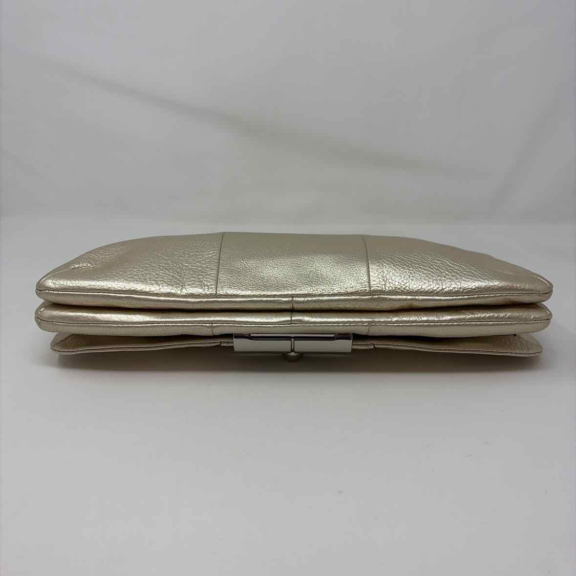 Pre-Owned Coach Gold Leather Handbag