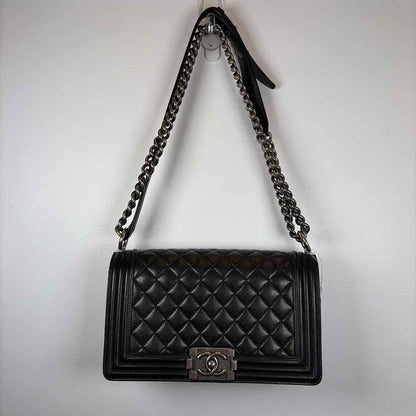 Pre-Owned Chanel Black Leather Designer Handbag