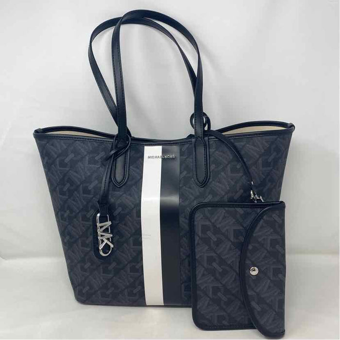 Pre-Owned MICHAEL by Michael Kors Monogram Canvas Handbag