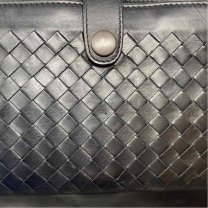 Pre-Owned Bottega Veneta Black Leather Designer Wallet