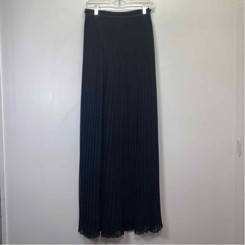 DAMAGE Pre-Owned Size S Alice & Olivia Black Skirt