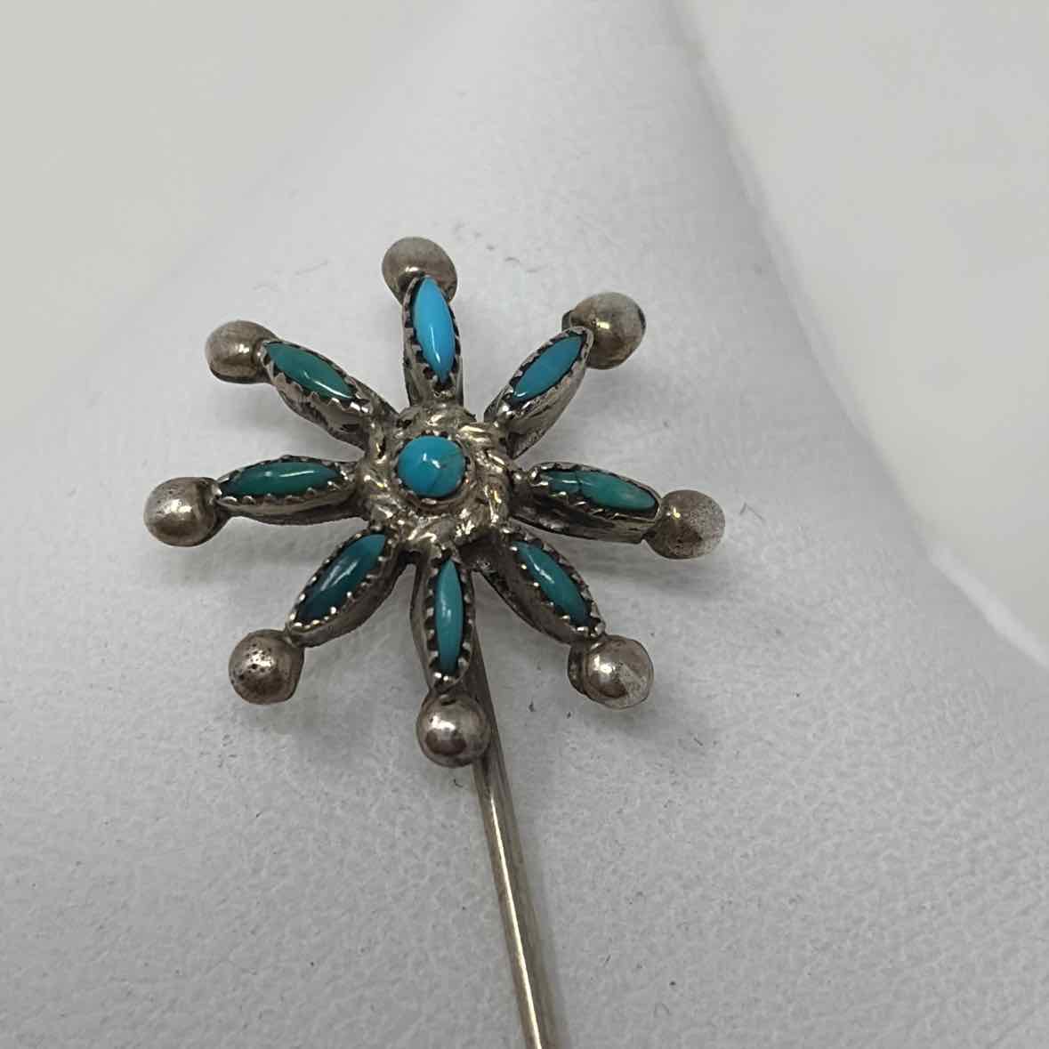 Pre-Owned Turquoise Brooch