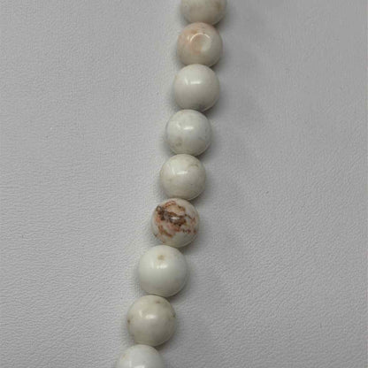 Pre-Owned Boutique White Stones Necklace