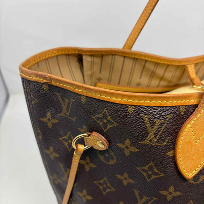 Pre-Owned Louis Vuitton Brown Coated Canvas Designer Handbag