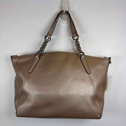Pre-Owned Coach champagne Leather Handbag