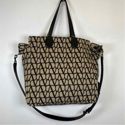 Pre-Owned Valentino Taupe Wool Designer Handbag