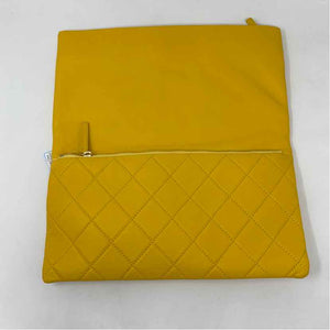 Pre-Owned Chanel Yellow Leather Designer Handbag