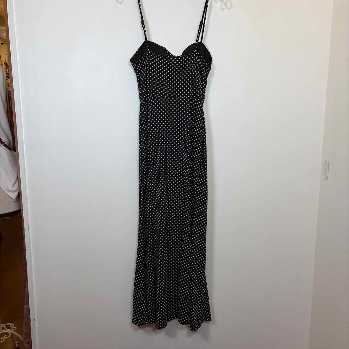 Pre-Owned Size S Secind Generation black  polka dot Casual Dress