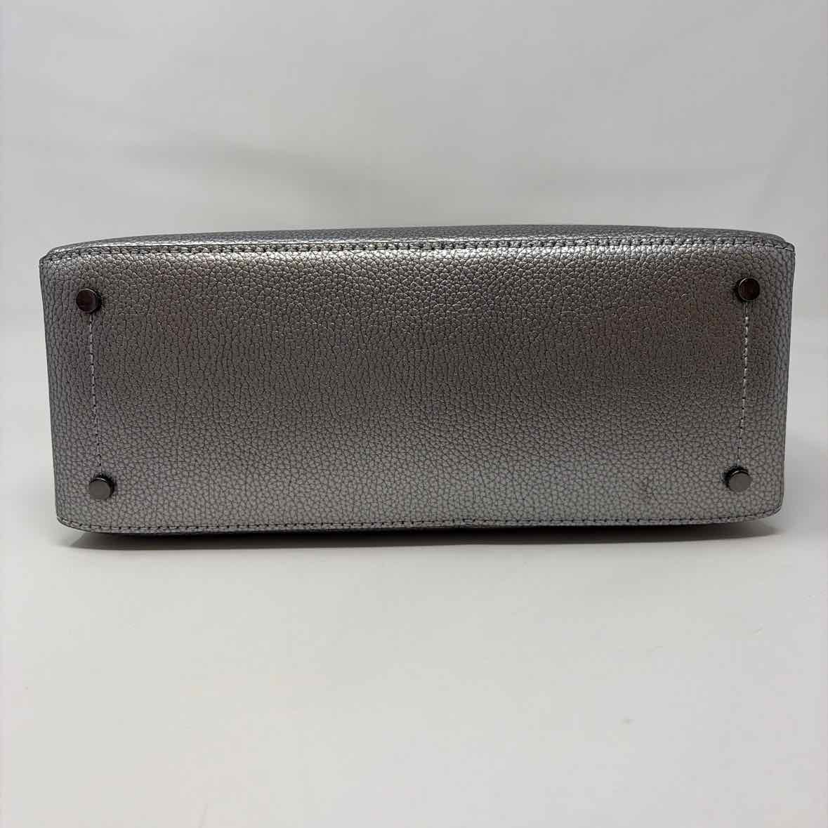 Pre-Owned Kate Spade Silver Leather Handbag
