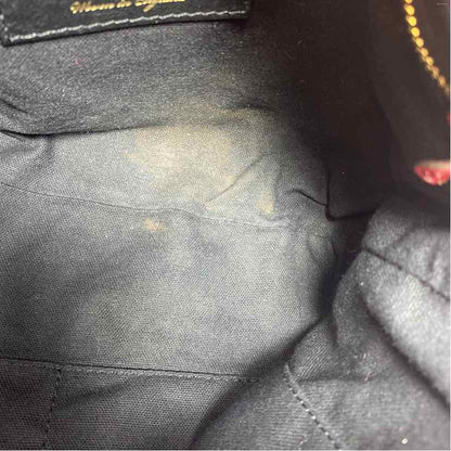 Pre-Owned Burberry Magenta Fabric Designer Handbag