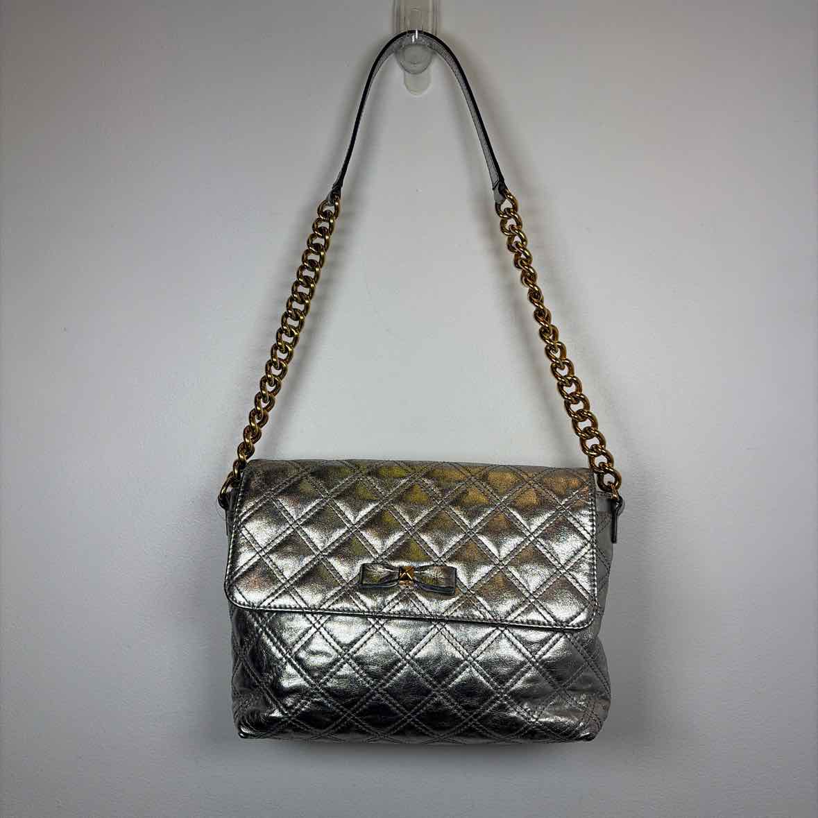Pre-Owned Marc Jacobs Silver Leather Handbag
