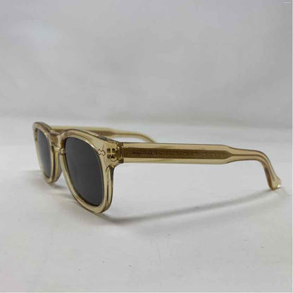 Pre-Owned Gucci Gold Plastic Designer Sunglasses
