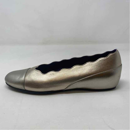 Pre-Owned Shoe Size 8.5 Vaneli Metallic Casual