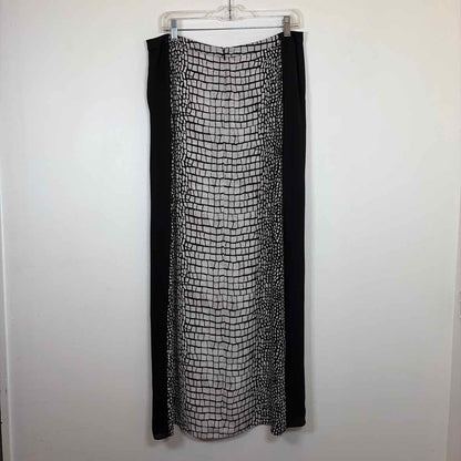 Pre-Owned Size M BCBG Black Skirt