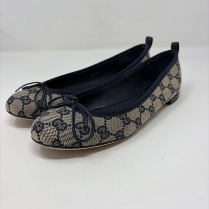 Pre-Owned Gucci Navy Fabric Shoe Size 7 Designer Shoes
