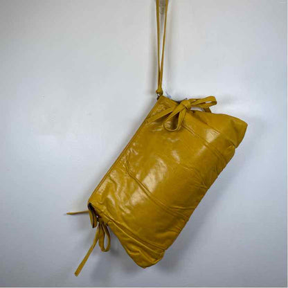 Pre-Owned Gucci Yellow Leather Designer Handbag