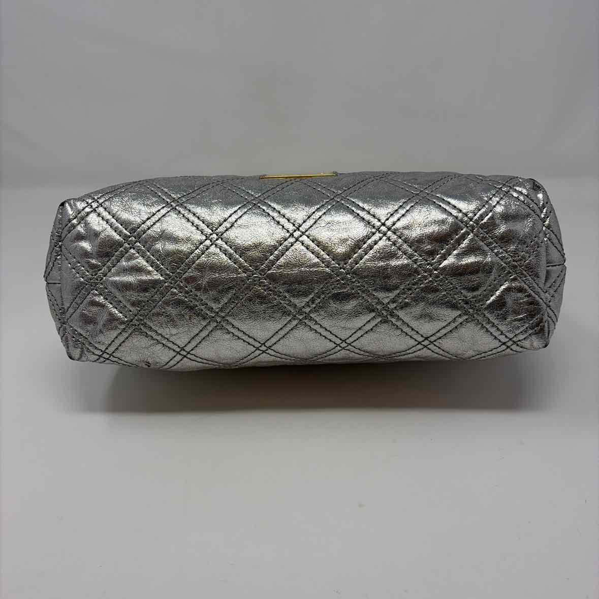 Pre-Owned Marc Jacobs Silver Leather Handbag