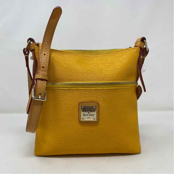 Pre-Owned Dooney & Bourke Yellow Leather Handbag