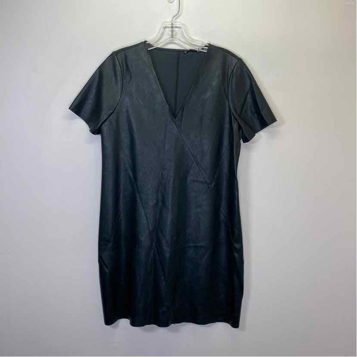 Pre-Owned Size M ZARA Dark Green Casual Dress