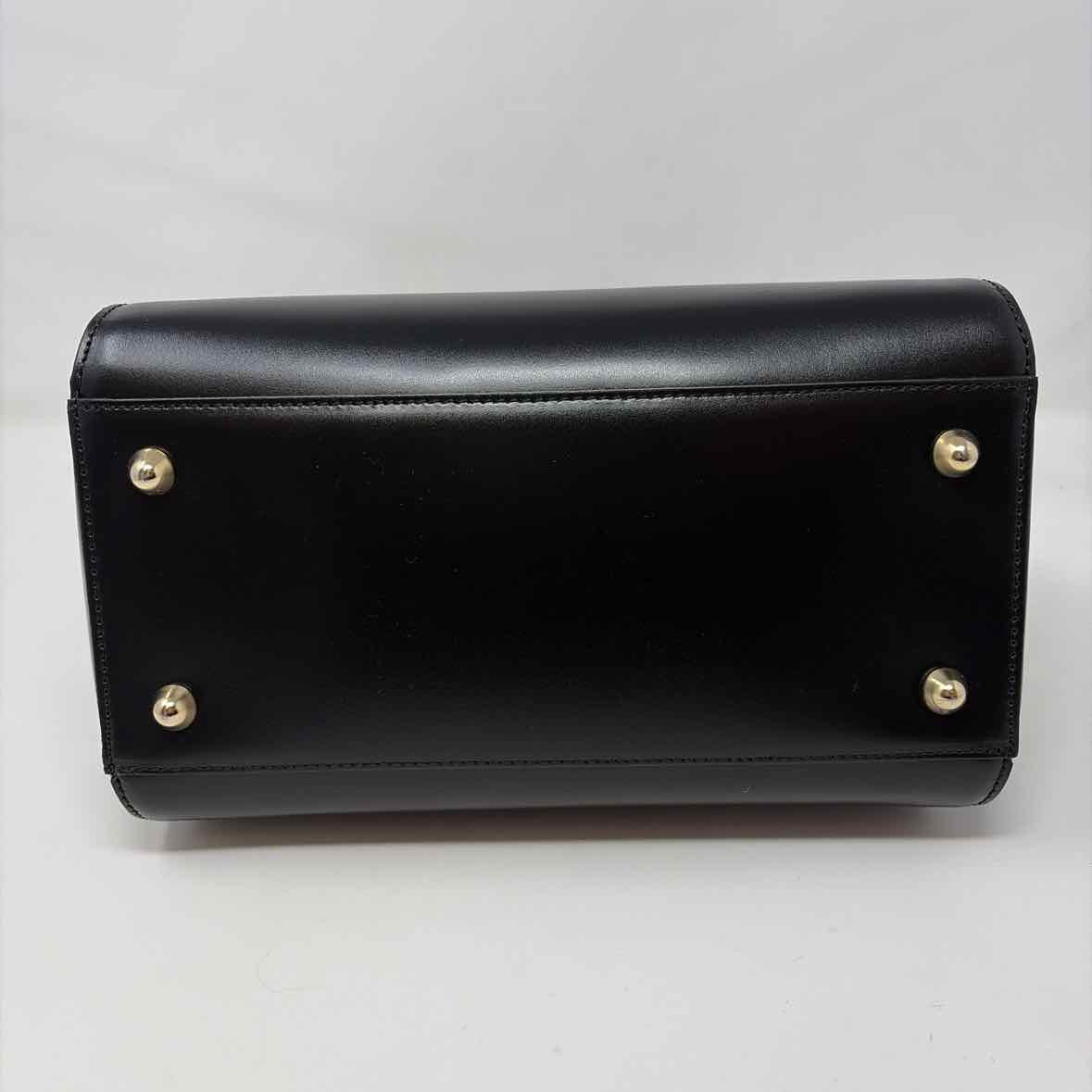 Pre-Owned Mario Valentino Black Leather Handbag