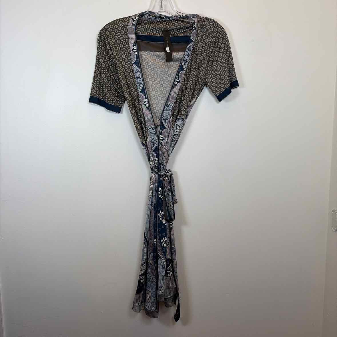 Pre-Owned Size M Elie Tahari Blue Multi Casual Dress
