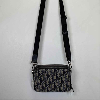 Pre-Owned Christian Dior Monogram Canvas Designer Handbag