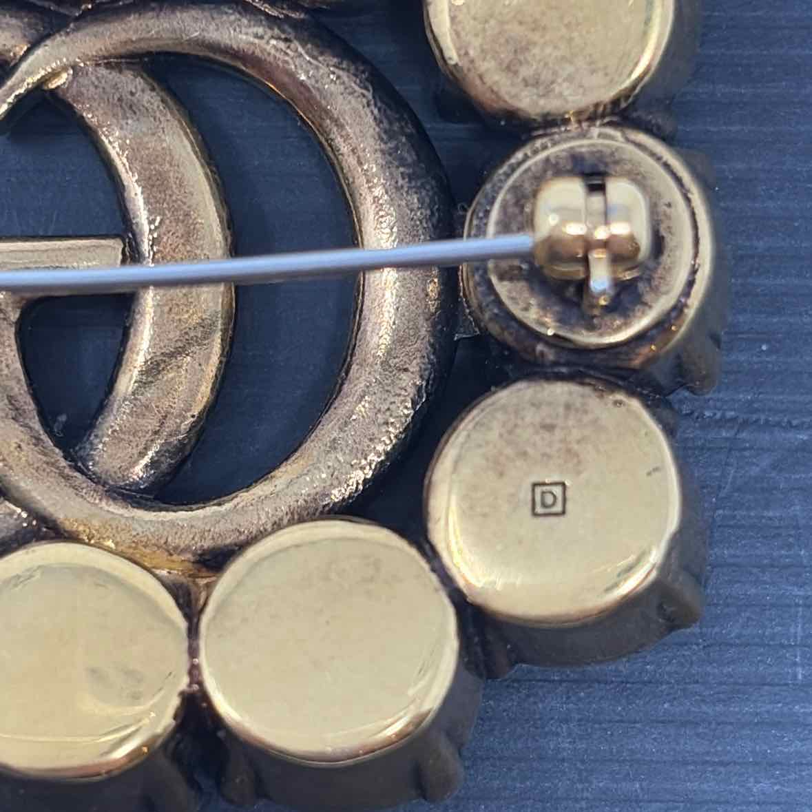 Pre-Owned Gucci Gold Metal Designer Jewelry