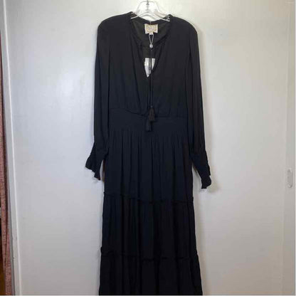 Pre-Owned Size L Sail To Sable Black Casual Dress