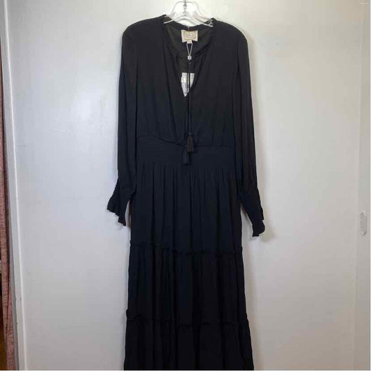 Pre-Owned Size L Sail To Sable Black Casual Dress