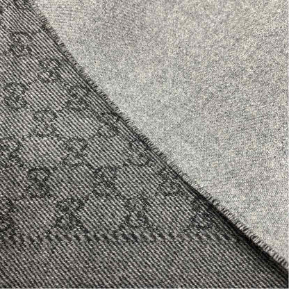 Pre-Owned Gucci Grey Knit Designer Scarf