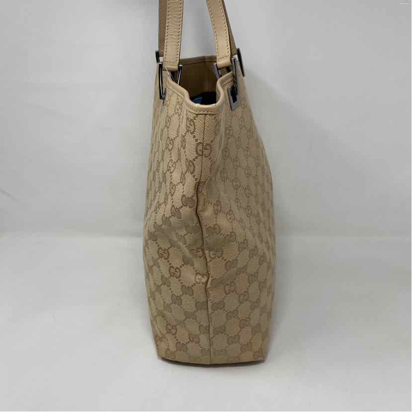 Pre-Owned Gucci Cream Canvas Designer Handbag