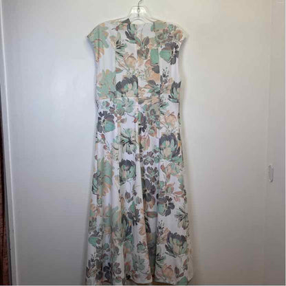 Pre-Owned Size 10/L Calvin Klein White Floral Casual Dress