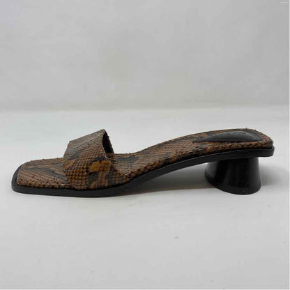 Pre-Owned Shoe Size 9.5 By Far Brown Print Heels