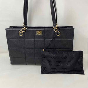 Pre-Owned Chanel Black Leather Designer Handbag