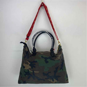 Pre-Owned Equipt4u Camo Fabric Handbag