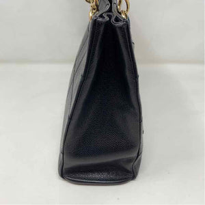 Pre-Owned Chanel Black Leather Designer Handbag