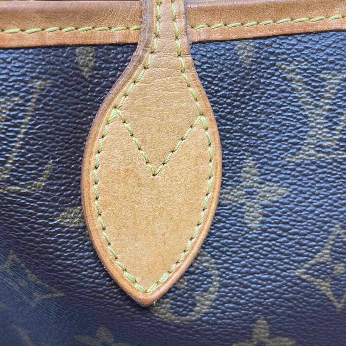Pre-Owned Louis Vuitton Brown Coated Canvas Designer Handbag