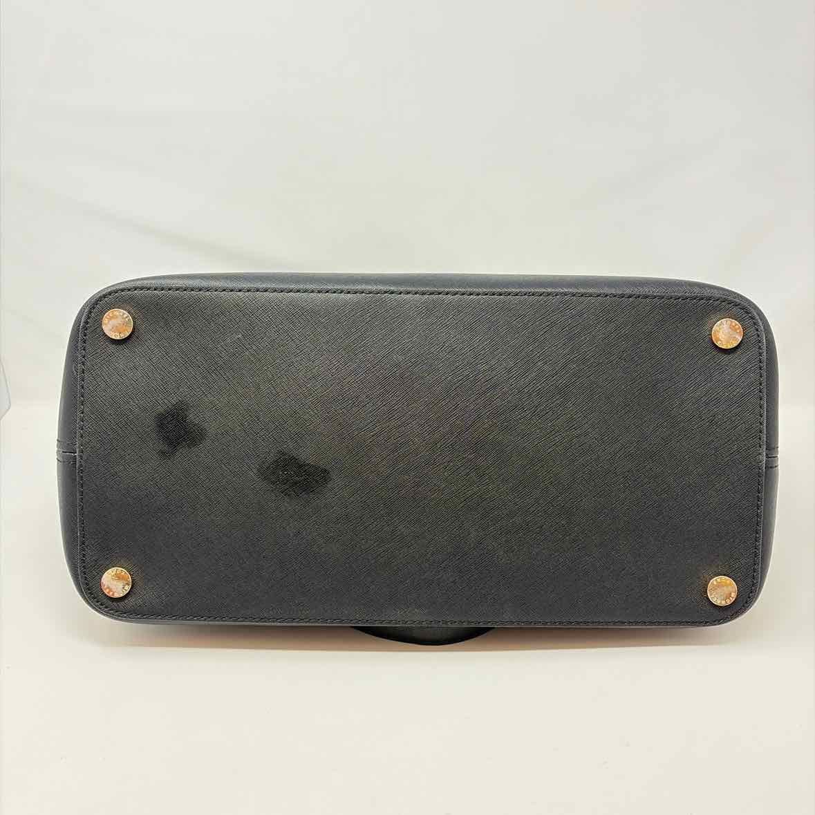 Pre-Owned MICHAEL by Michael Kors Black Leather Handbag