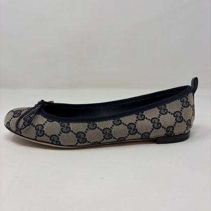 Pre-Owned Gucci Navy Fabric Shoe Size 7 Designer Shoes