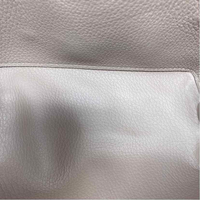 Pre-Owned Cuyana Lilac Leather Cosmetic Bag