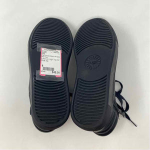 Pre-Owned Shoe Size 6 UGG Black Sneaker