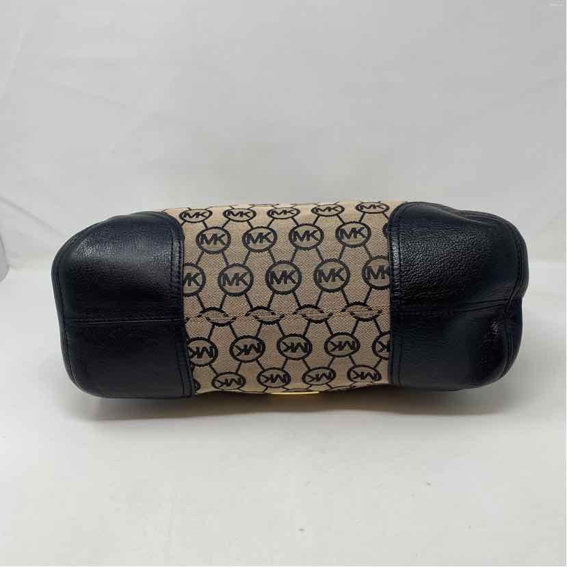 Pre-Owned Michael Kors Monogram Canvas Handbag