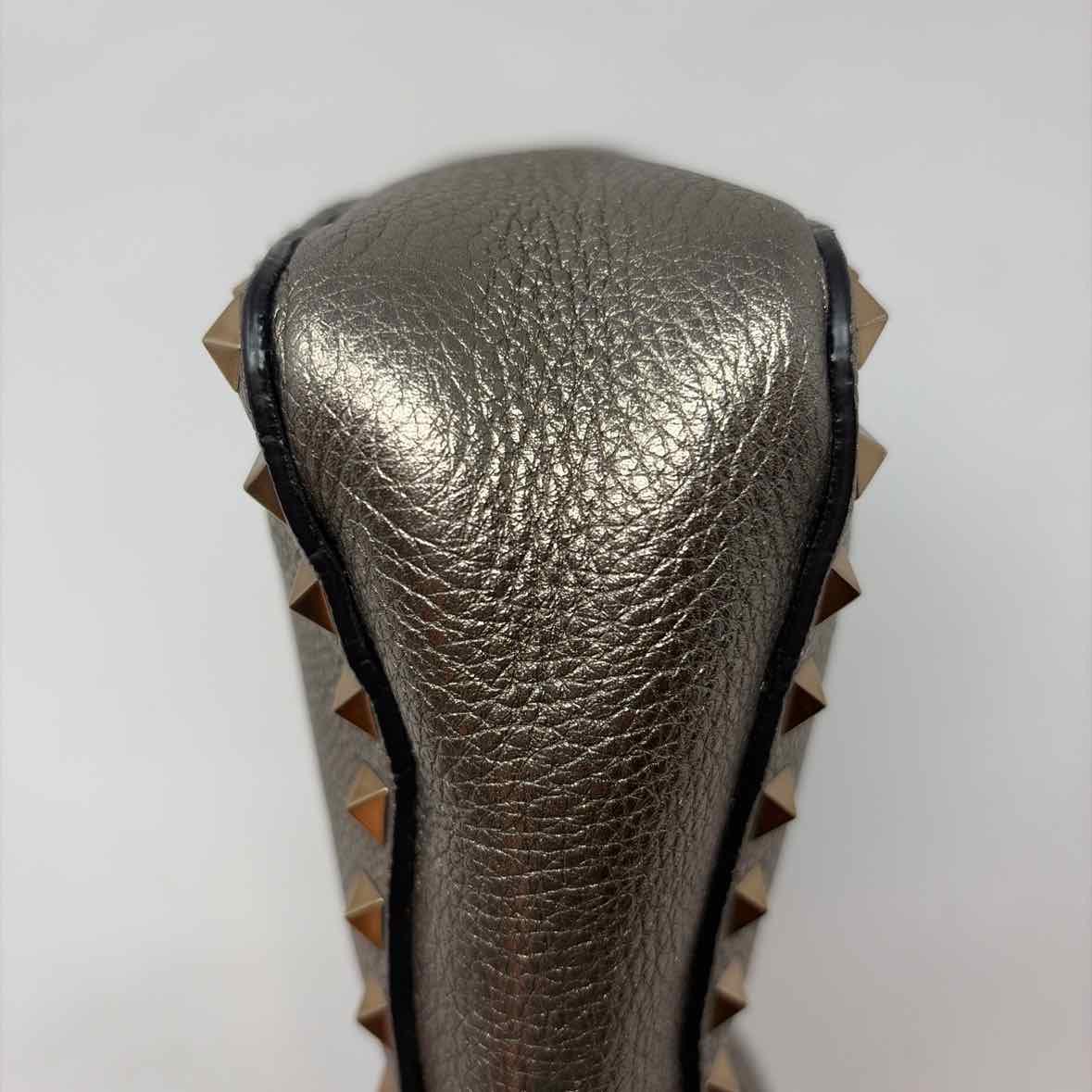 Pre-Owned Valentino Gold Leather Designer Handbag