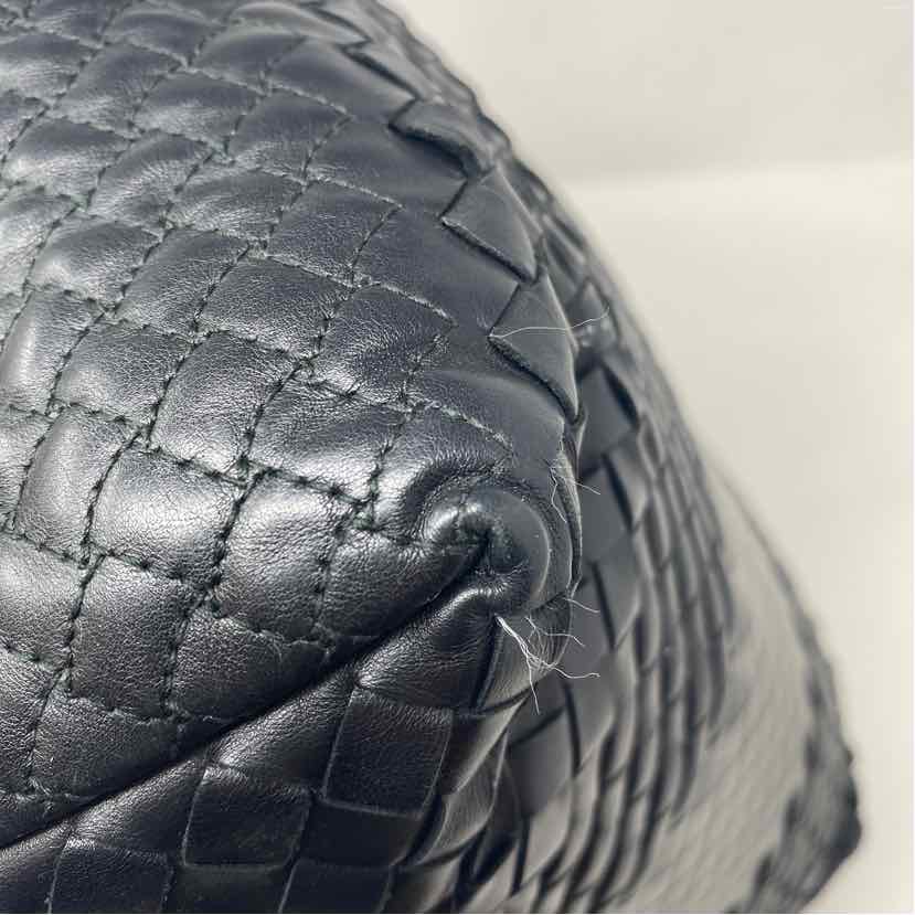 Pre-Owned Bottega Veneta Black Leather Designer Handbag