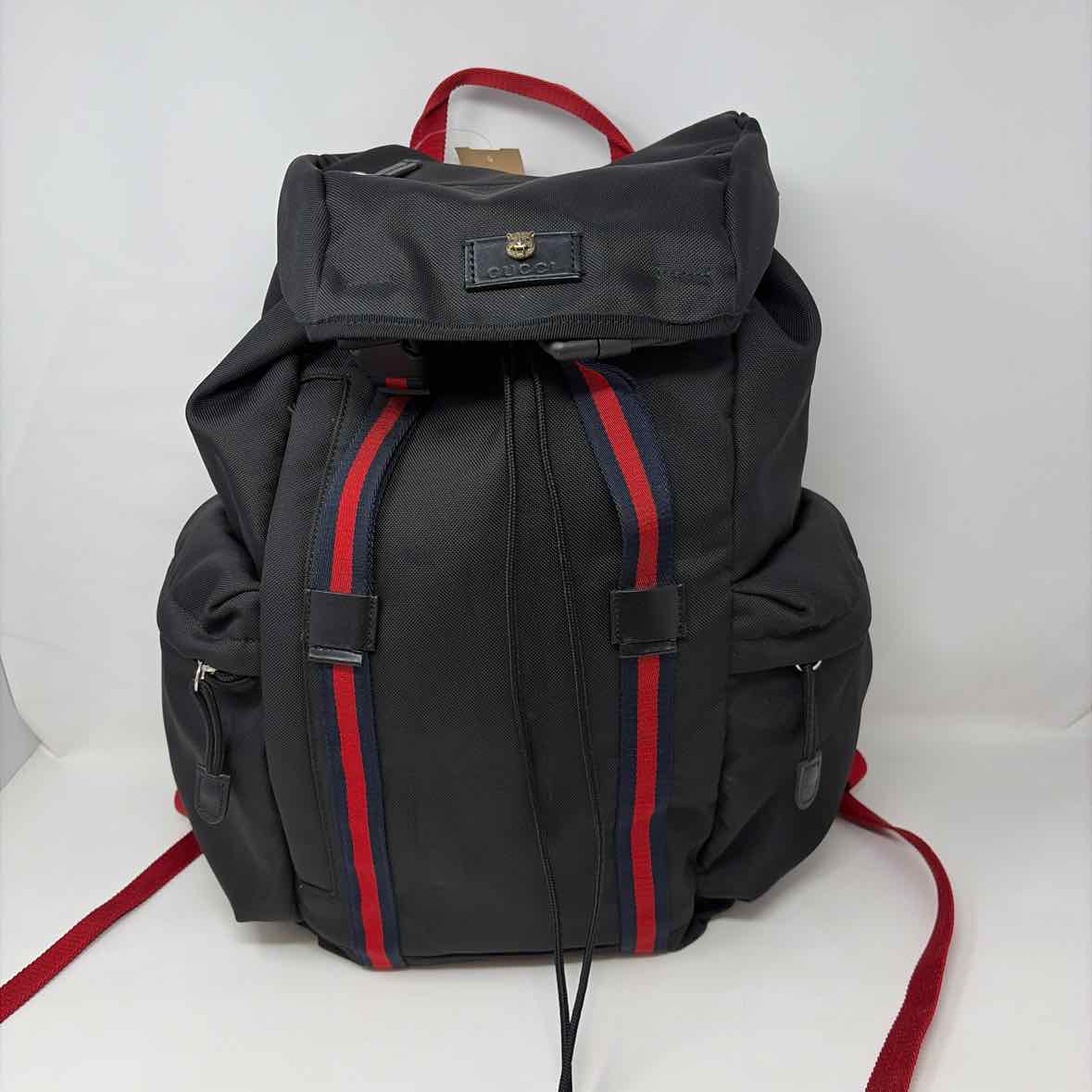 Pre-Owned Gucci Black Nylon Designer Handbag