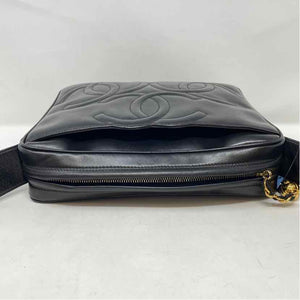 Pre-Owned Chanel Black Leather Designer Handbag