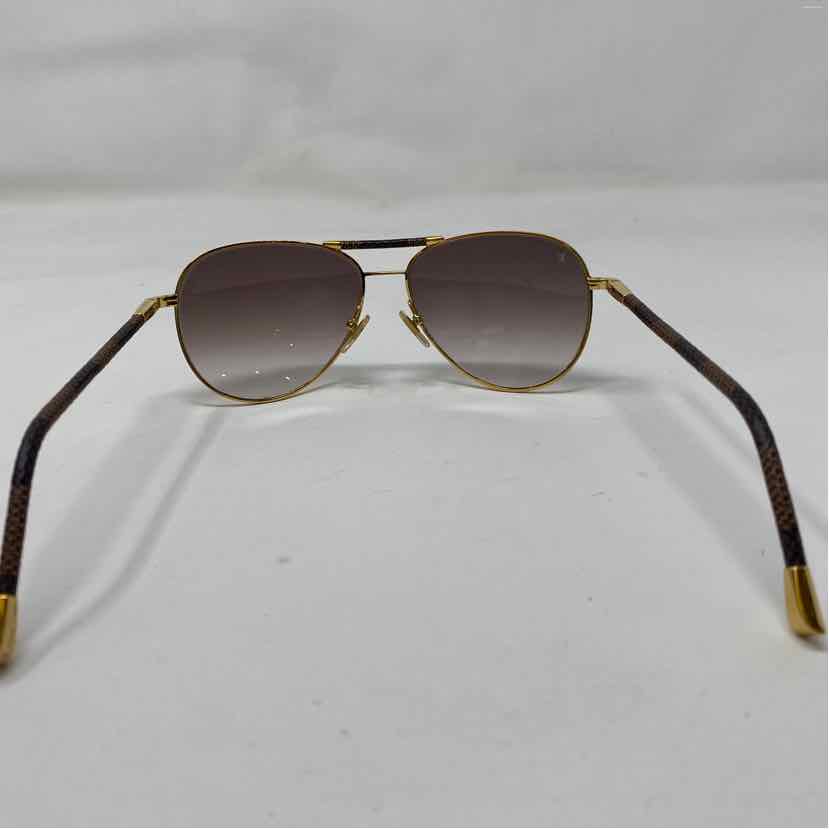 Pre-Owned Louis Vuitton Gold Canvas Designer Sunglasses