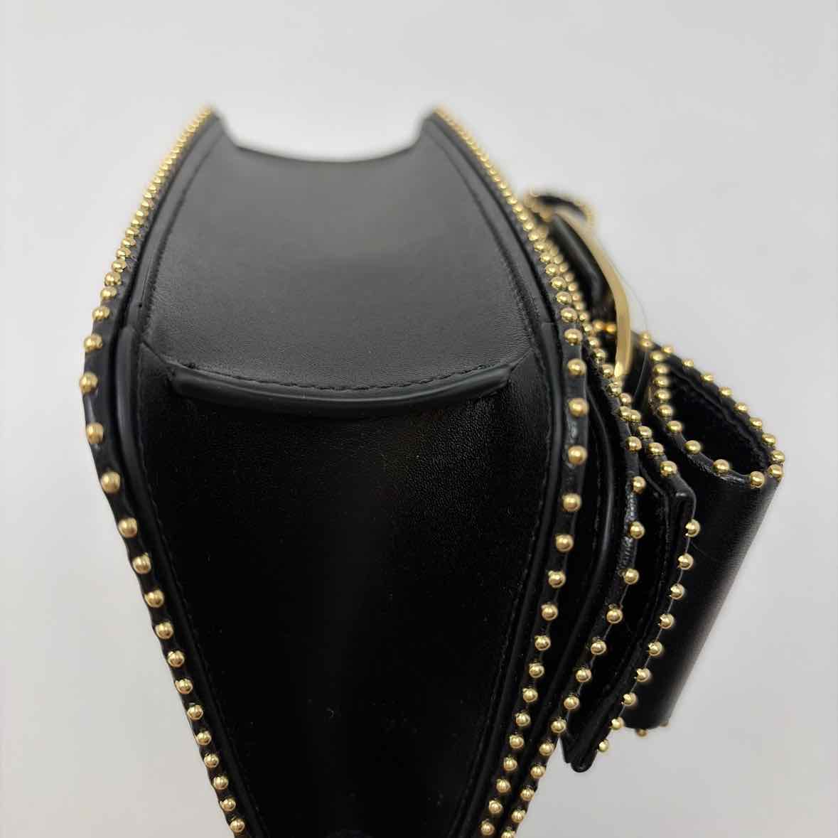 Pre-Owned Ferragamo Black Leather Designer Handbag