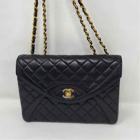 Pre-Owned Chanel Black Leather Designer Handbag